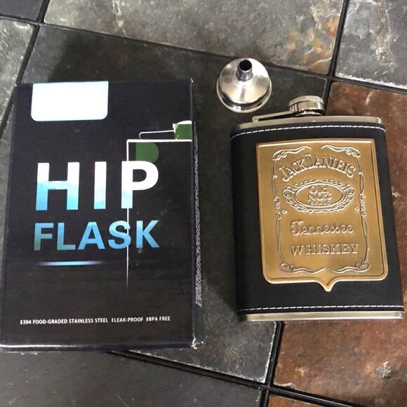 KWANITHINK Hip Flask with Funnel-Leather, Stainless Steel, 8oz - Picture 2 of 5